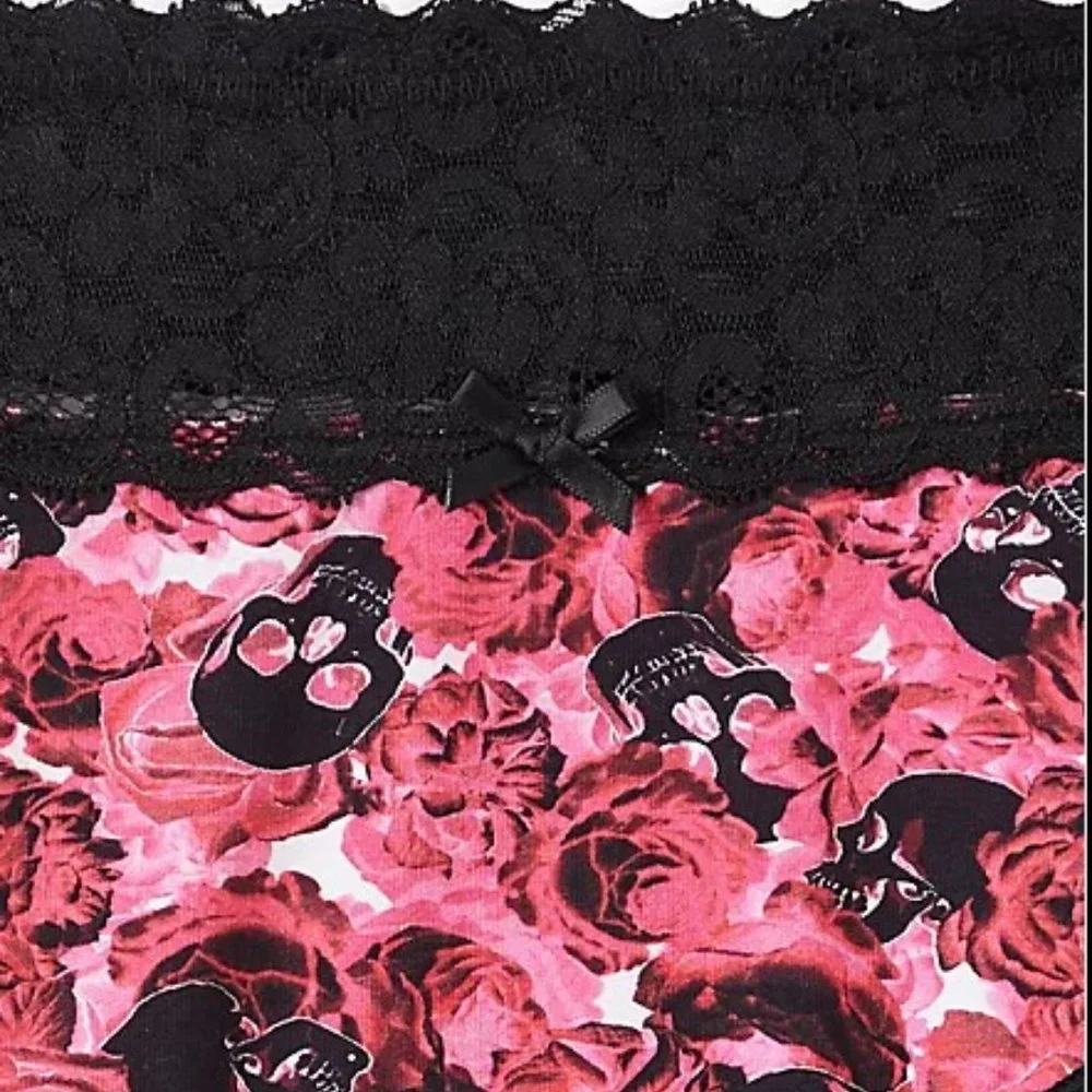 Torrid WIDE LACE TRIM HIPSTER PANTY - COTTON ROSE & SKULL - Picture 3 of 3